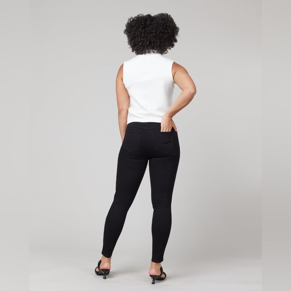 Spanx Black Skinny Jeans, Petite Size: M 🆕 with 🏷 - Picture 2 of 6